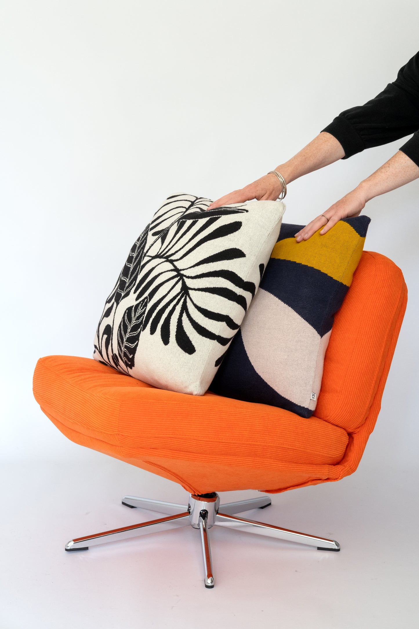 Orbi Cushion: Navy